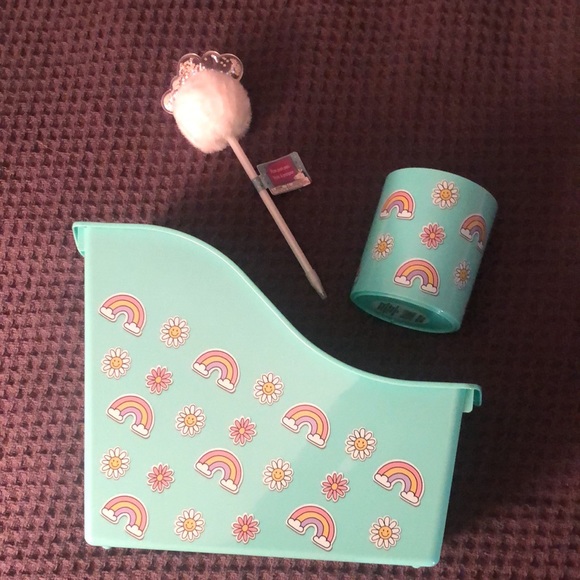 😊 3 Piece Desk Set 🌈 Rainbow, Flower, Daisy Smiley Faces Pen & Book Holder 🌸 - Picture 6 of 8